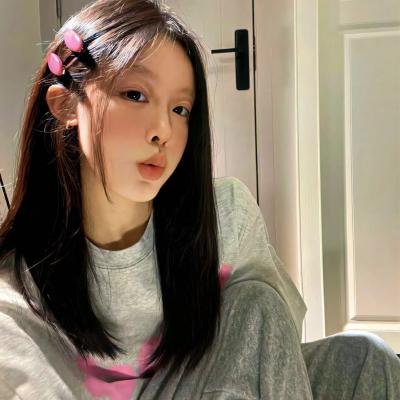 离婚当日，绝美女总裁求我娶她